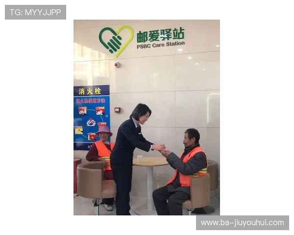 以踢足球的滴滴司机为核心解析城市边缘劳动者群像故事纪实观察录